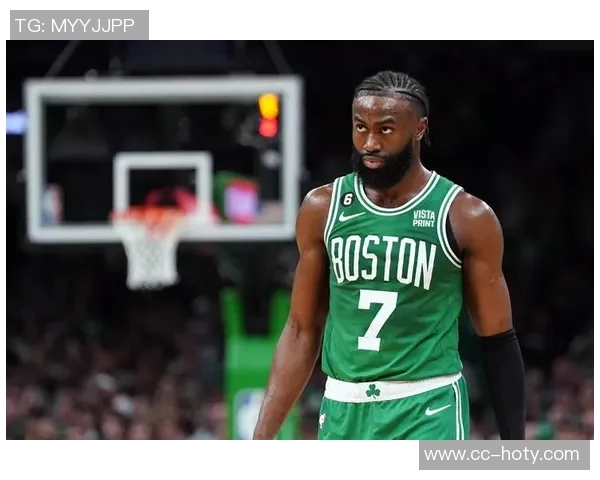 杰伦布朗展现防守实力对手投篮命中率降至联盟第二低的3937