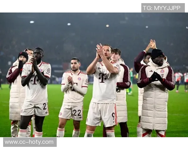 德天空报道拜仁追逐费耶诺德19岁右后卫吉瓦罗雷德英超多队同样关注